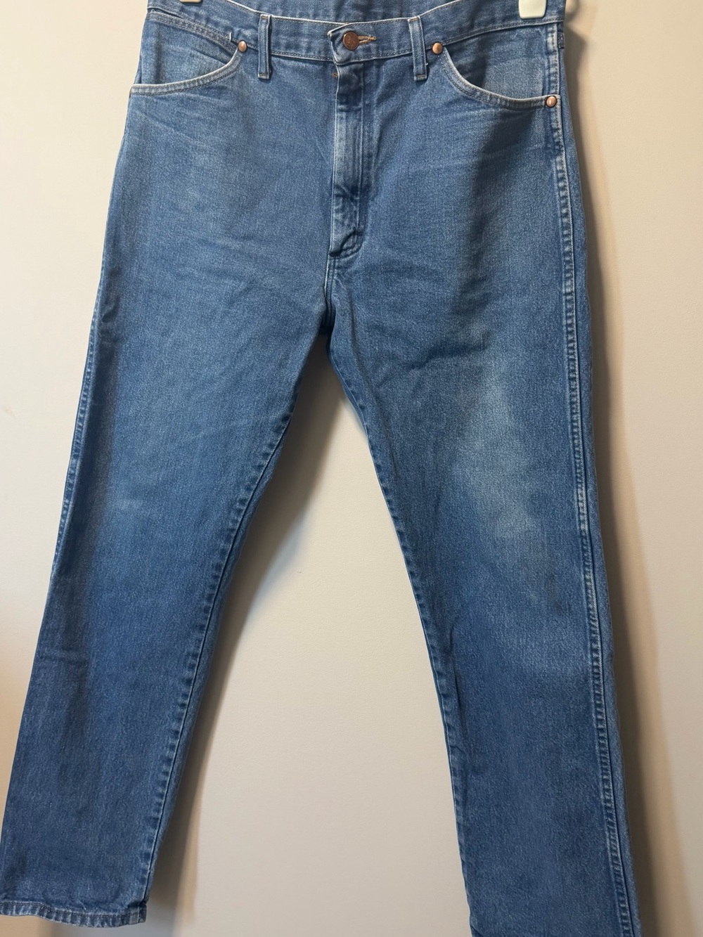 Wrangler Relaxed Fit Light Blue Denim Jeans